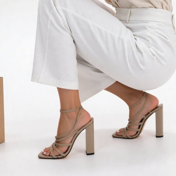 Women's Strappy Apricot Chunky Heels with Square Toe. Size 8 - Picture 1 of 9